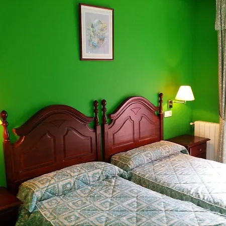 Hotel Palmeras Celorio (Llanes)